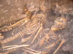 Triple grave fromTowton 1461